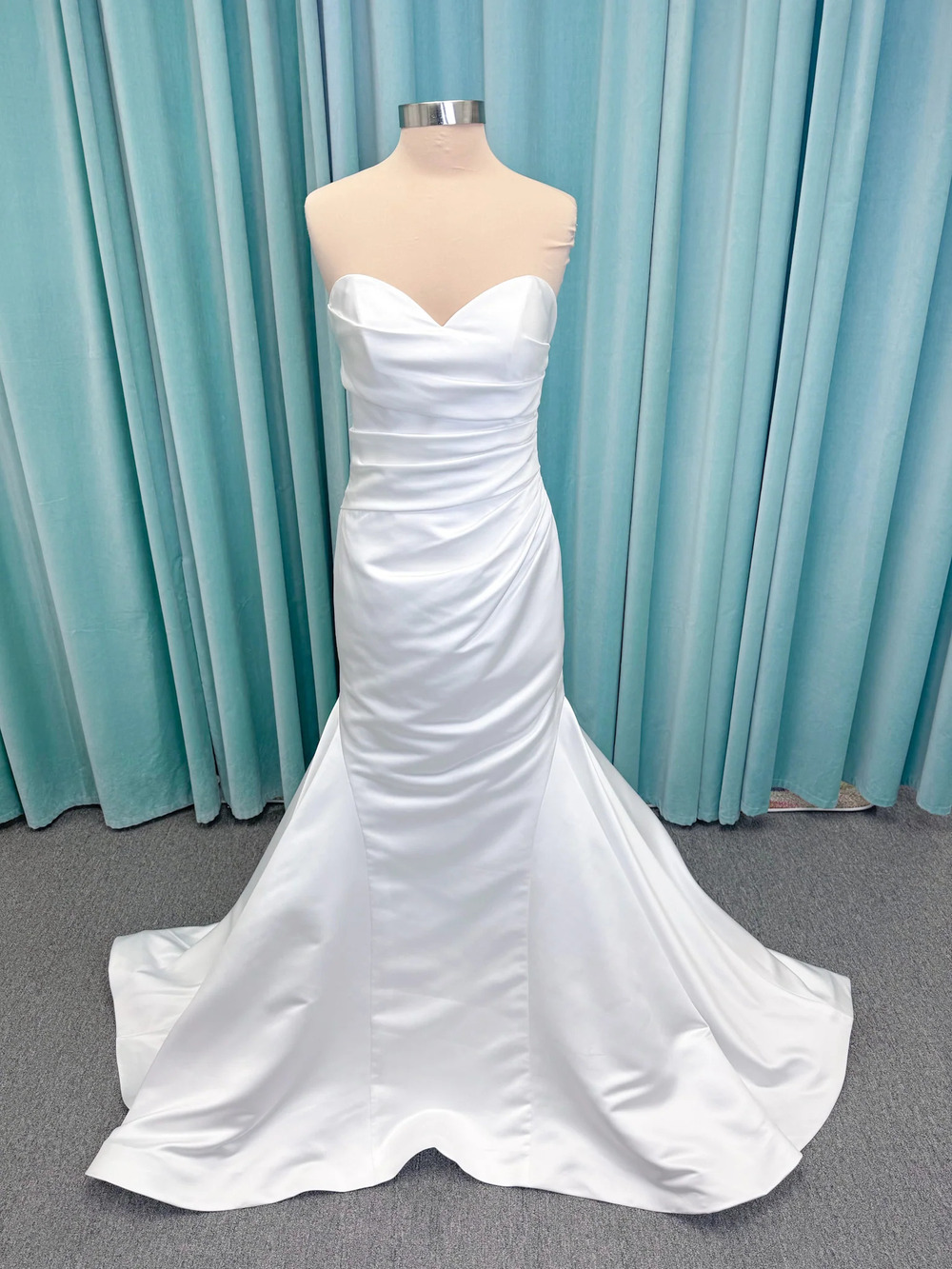 Strapless Satin Fit-and-Flare Wedding Dress with Ruched Bodice Sz 12 Ivory